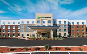 Holiday Inn Express & Suites Oakhurst-Yosemite Park Area